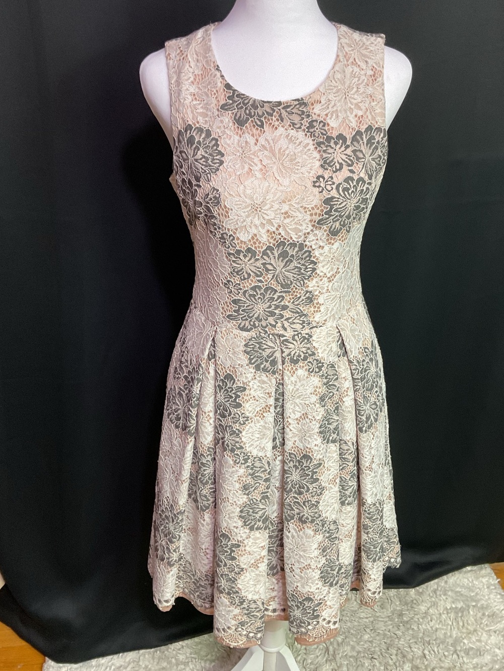 Eliza J Pink and Gray Fit & Flare Floral Lace Midi Dress